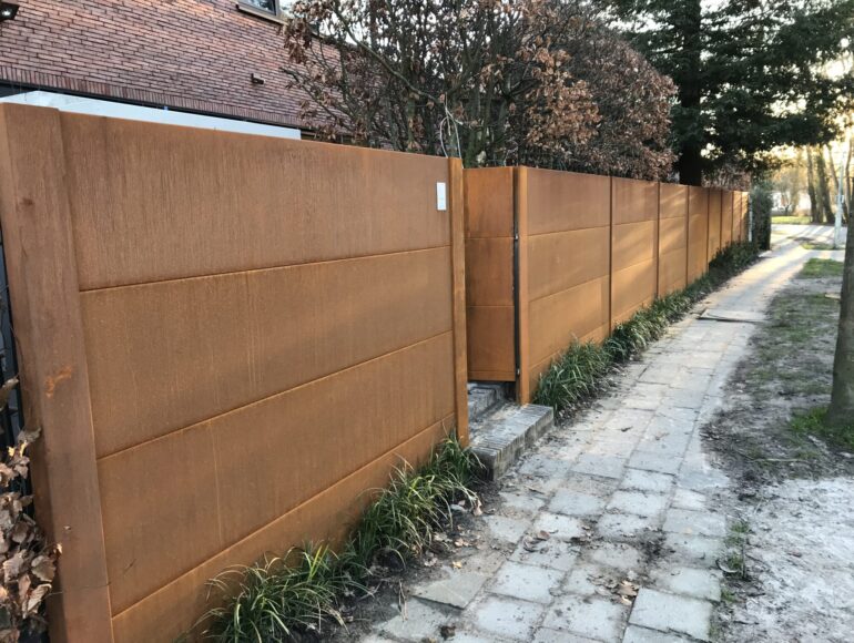 Cortenstaal schuttingen en panelen