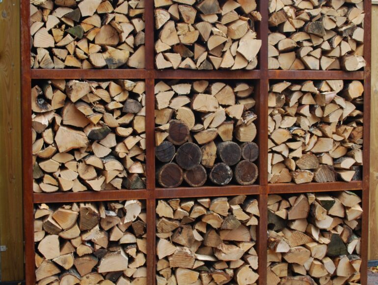 Houtopslag van cortenstaal in elke gewenste maat