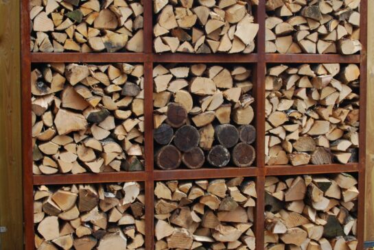 Houtopslag cortenstaal 9 vakken tuin