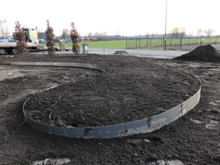 Steelgarden Maatwerk kantopsluiting cortenstaal