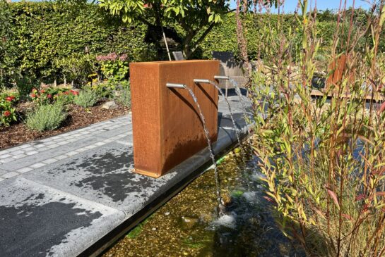 Waterornament cortenstaal met 3 overlooppijpjes